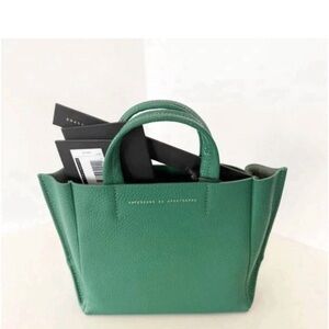 Ampersand As Apostrophe Emerald Green NWT